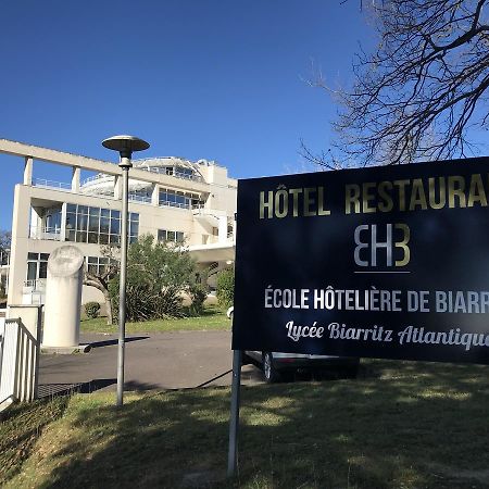 Hotel Biarritz Atlantique - Lycee Hotelier - Management School Bagian luar foto