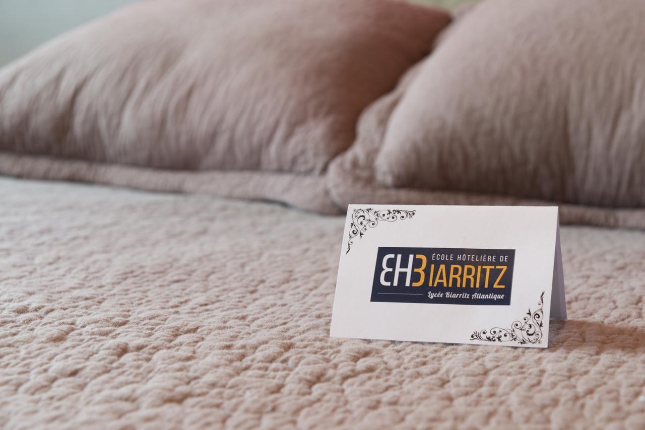 Hotel Biarritz Atlantique - Lycee Hotelier - Management School Bagian luar foto