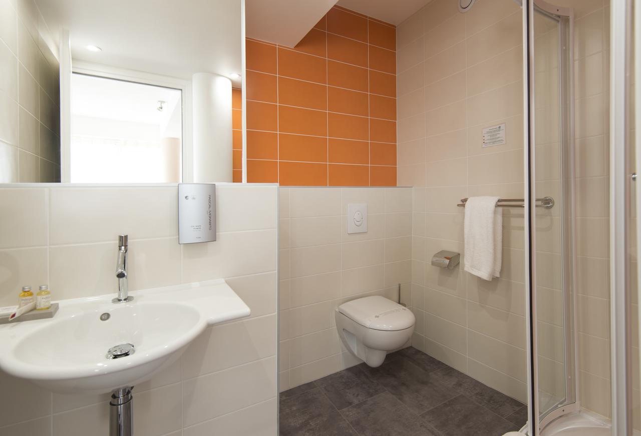 Hotel Biarritz Atlantique - Lycee Hotelier - Management School Bagian luar foto